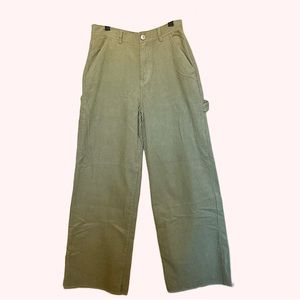 Forever 21 green wide leg corduroy pants Casual Women’s Medium 100% Cotton